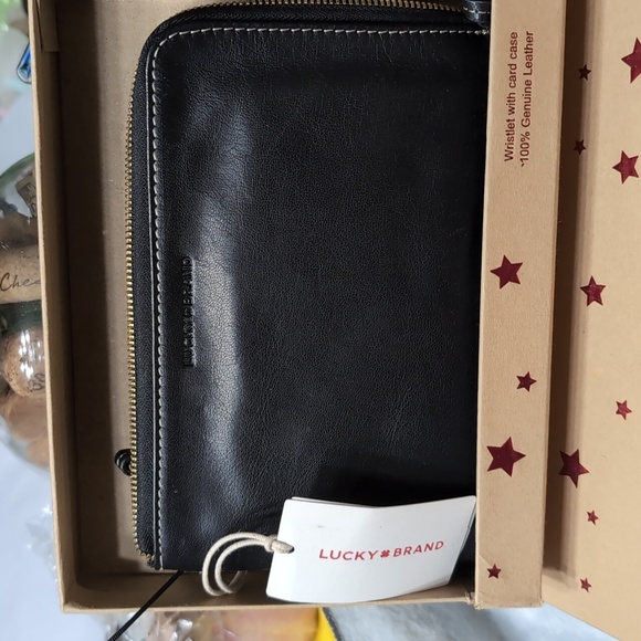 Lucky Brand Leather Wristlet and TriFold Wallet - Picture 3 of 13